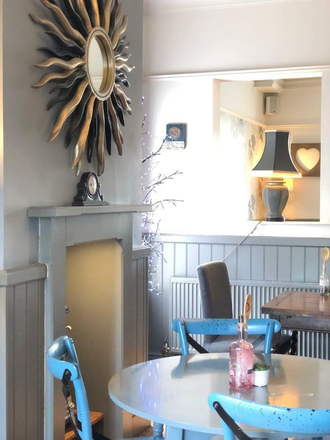 Pine Lodge Hotel & Restaurant מנספילד מראה חיצוני תמונה